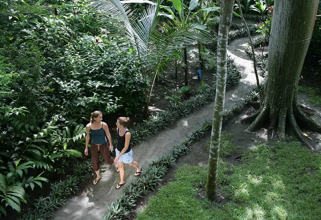 Iguana Lodge Beach Resort-1