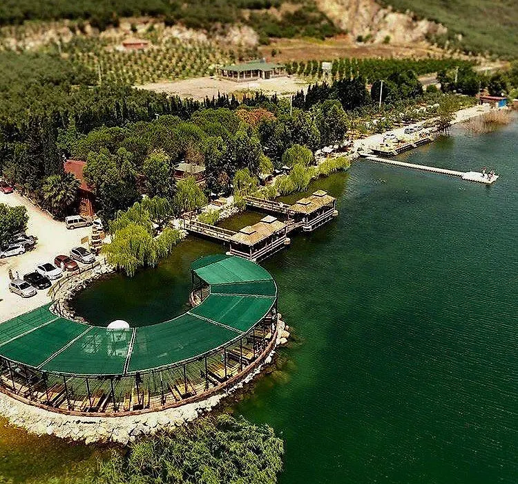 Iznik Askania-1