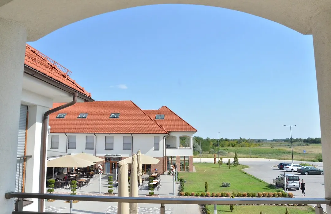 Family-Hotel-1