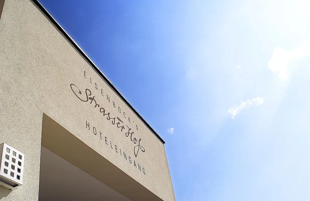 Eisenbock's Strasser Hof-1