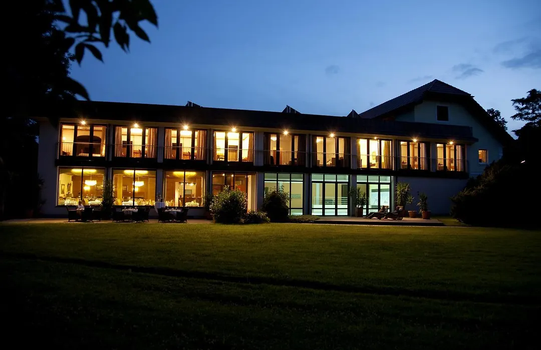 Hotel Alhartinger Hof-1