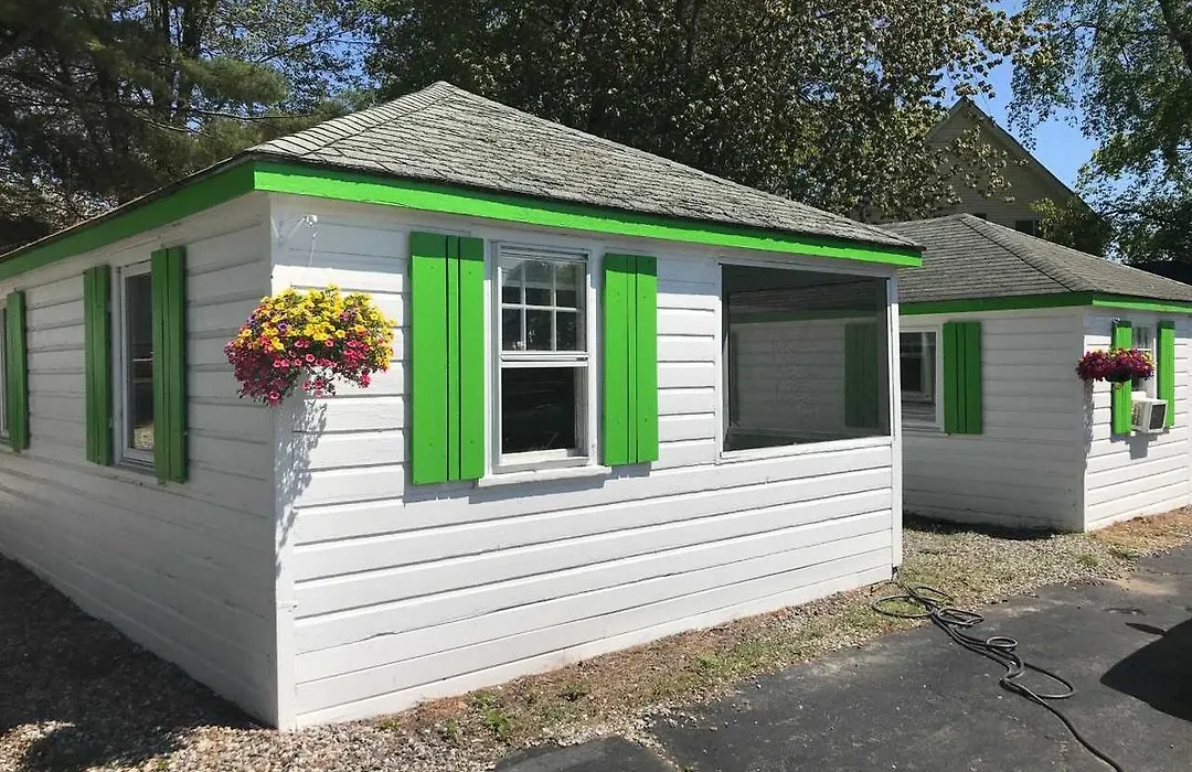 Lighthouse Cabins-1