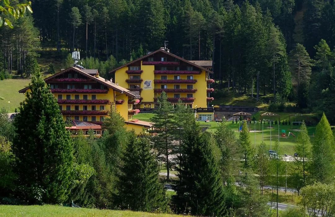 Hotel Shandranj-1