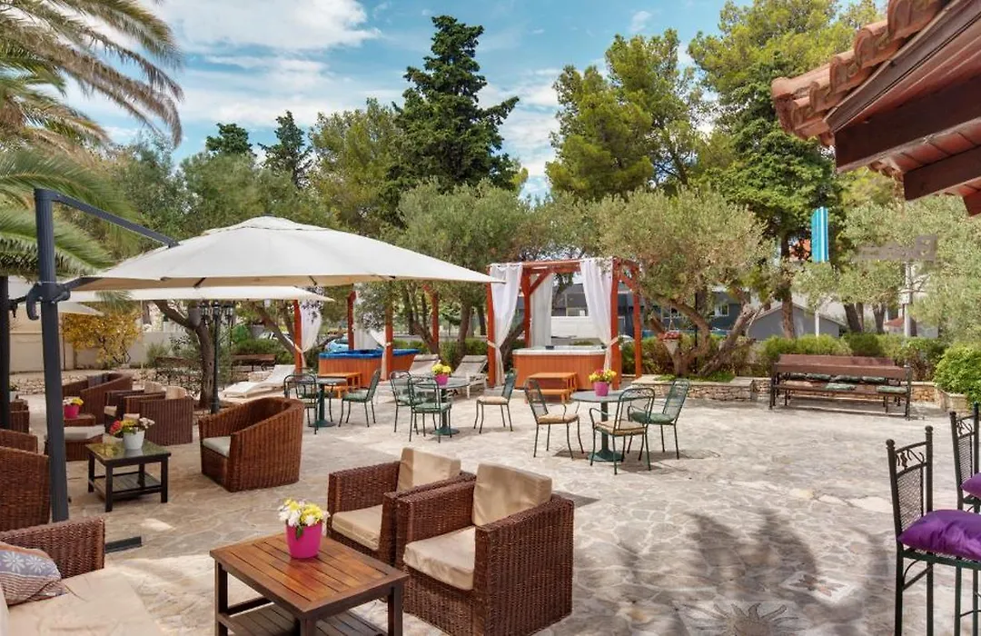 Hotel Villa Adriatica - Adults Only-1
