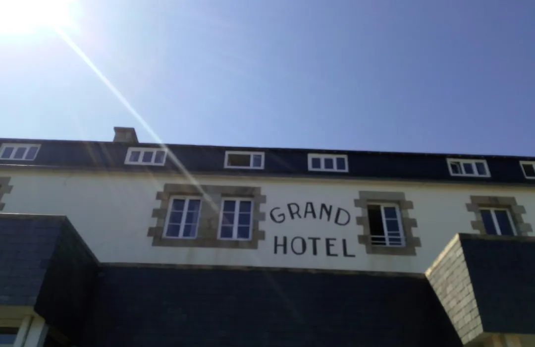 Grand Hotel De Port Blanc-1