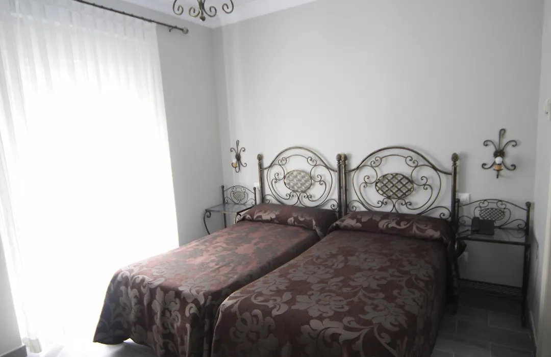 Hostal Roma-1