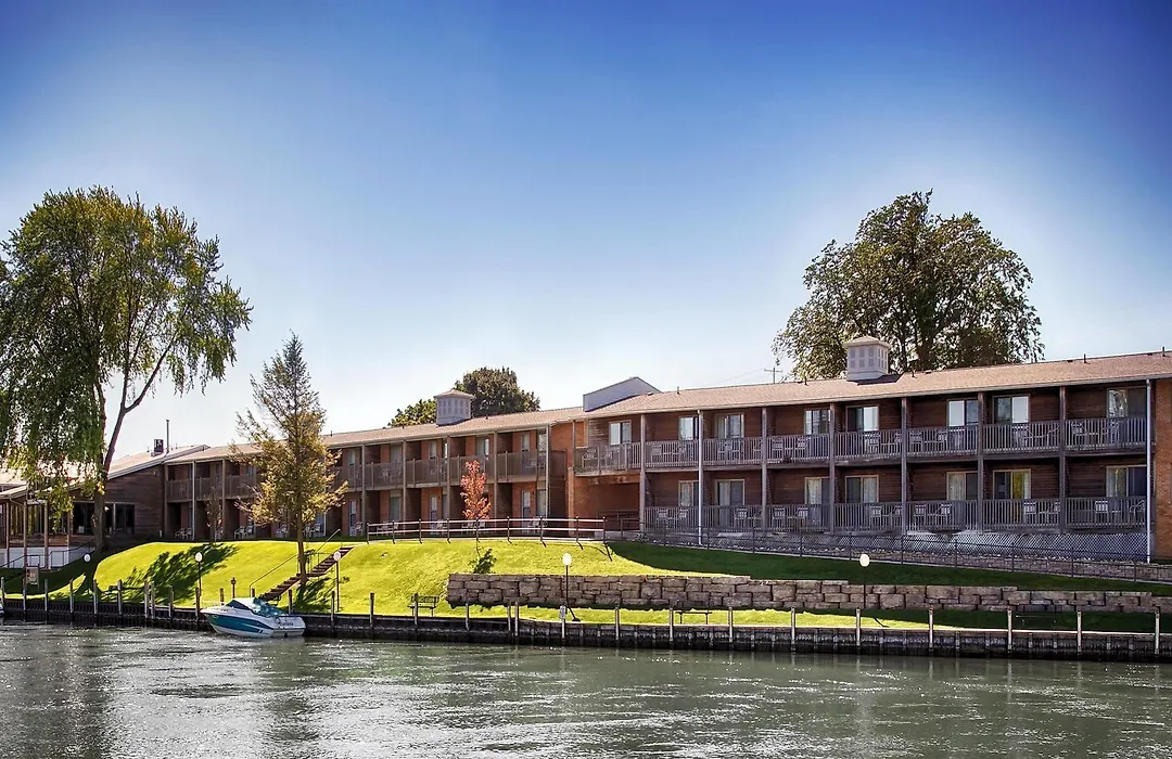 Best Western River Terrace-1