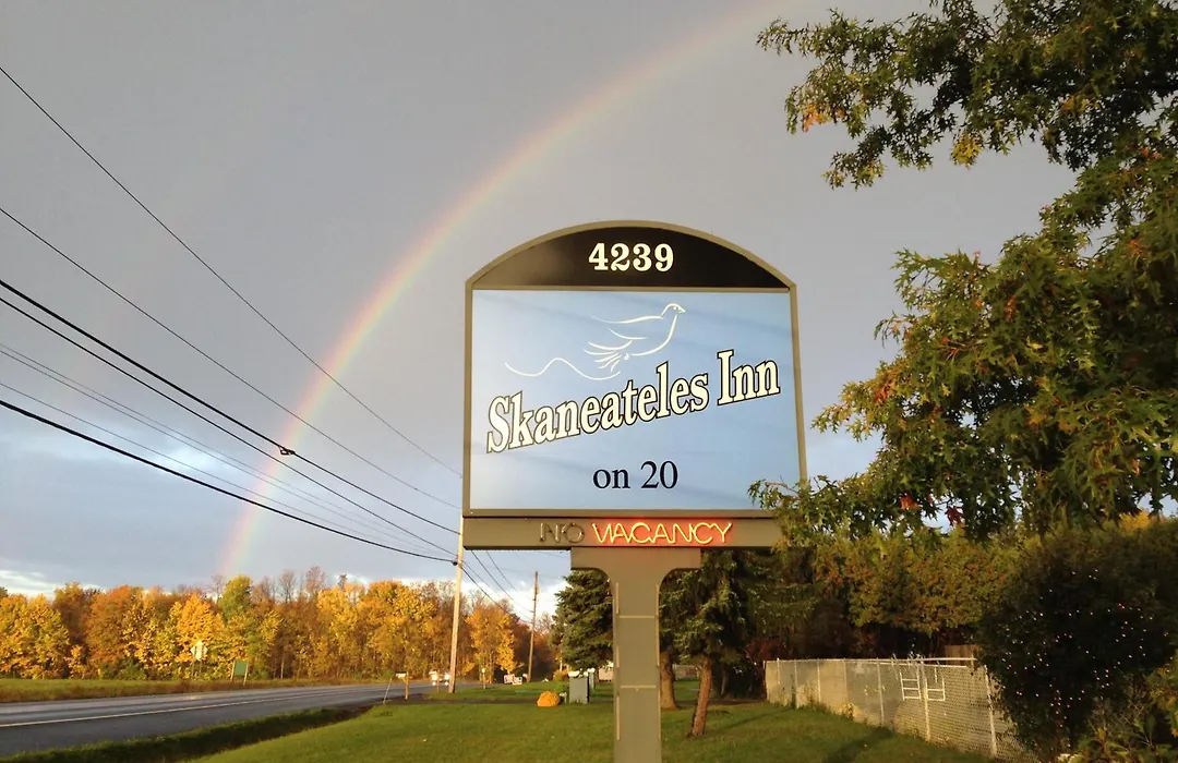 Skaneateles Inn On 20-1