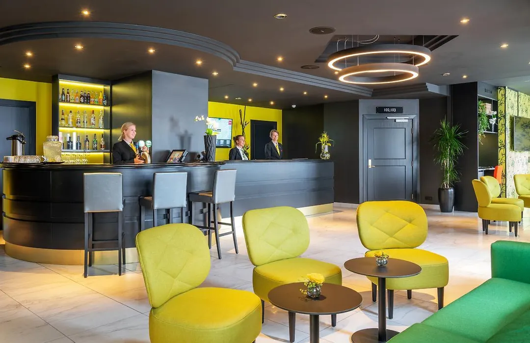 Thon Hotel Moldefjord-1