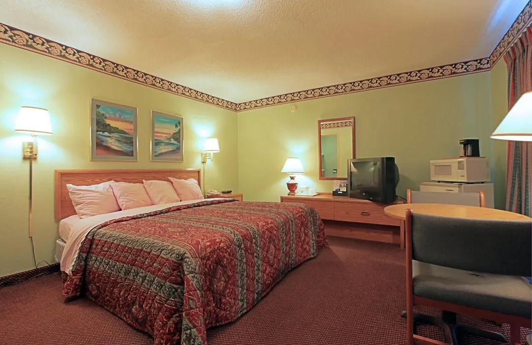 Regency Inn-1