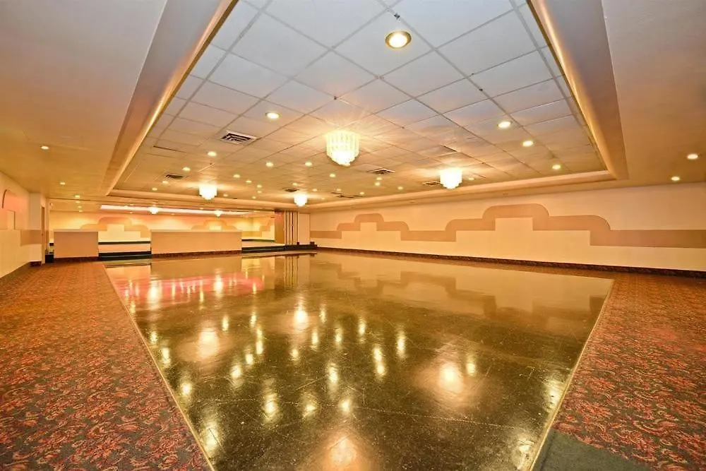 Howard Johnson By Wyndham Saint Joseph Benton Harbor-1