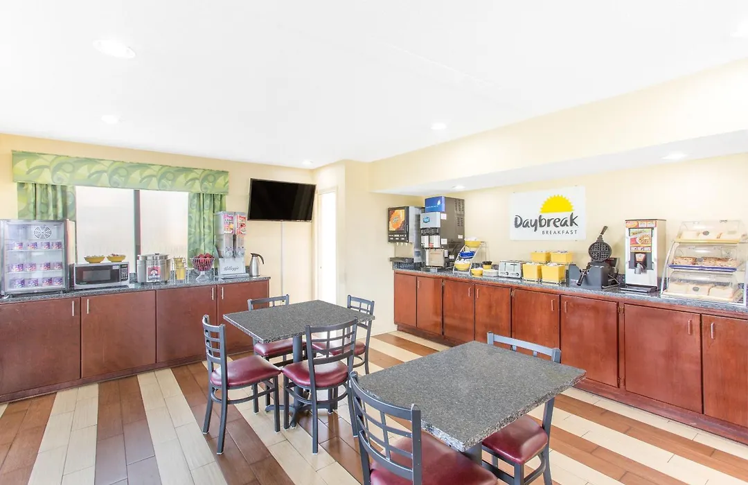 Days Inn By Wyndham Florence/I-95 North-1