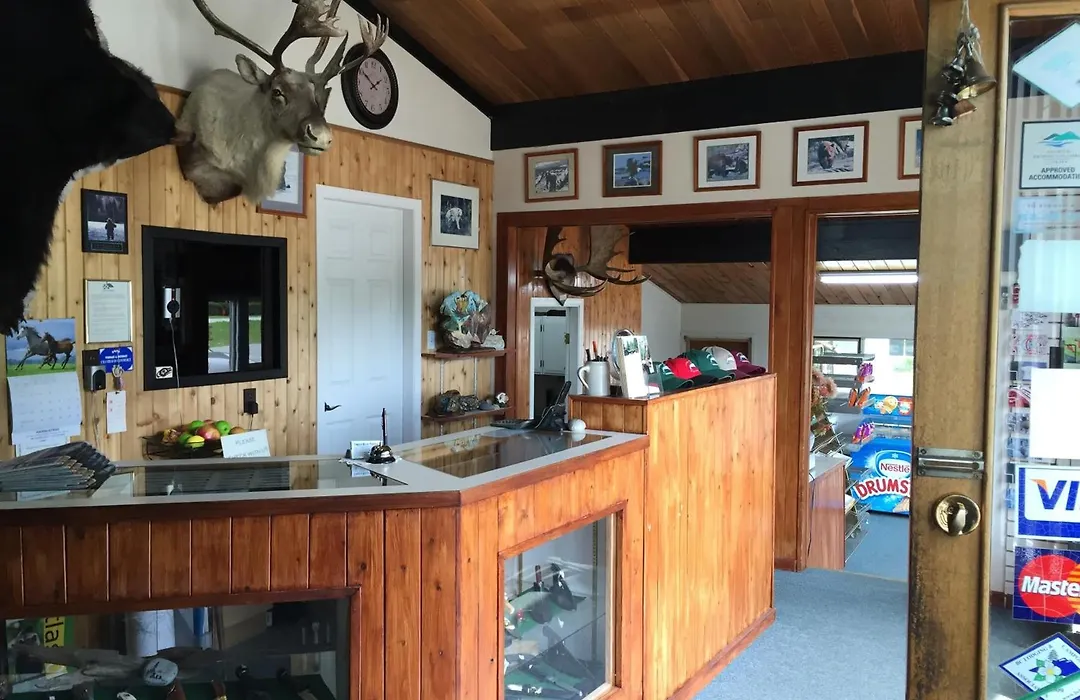 Copper River Motel-1