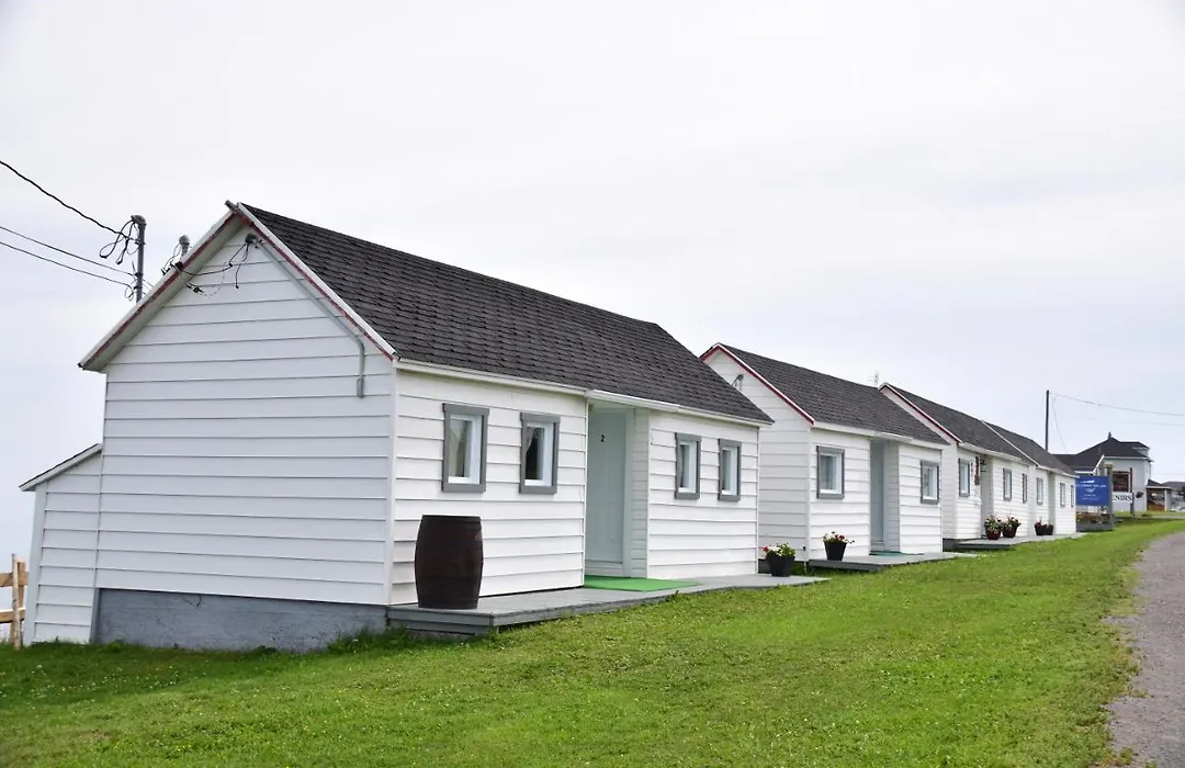 Les Cabines Sur Mer-1