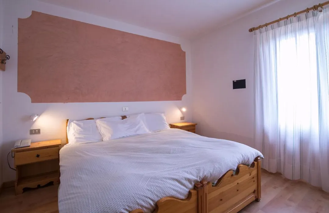 Hotel Lares-1