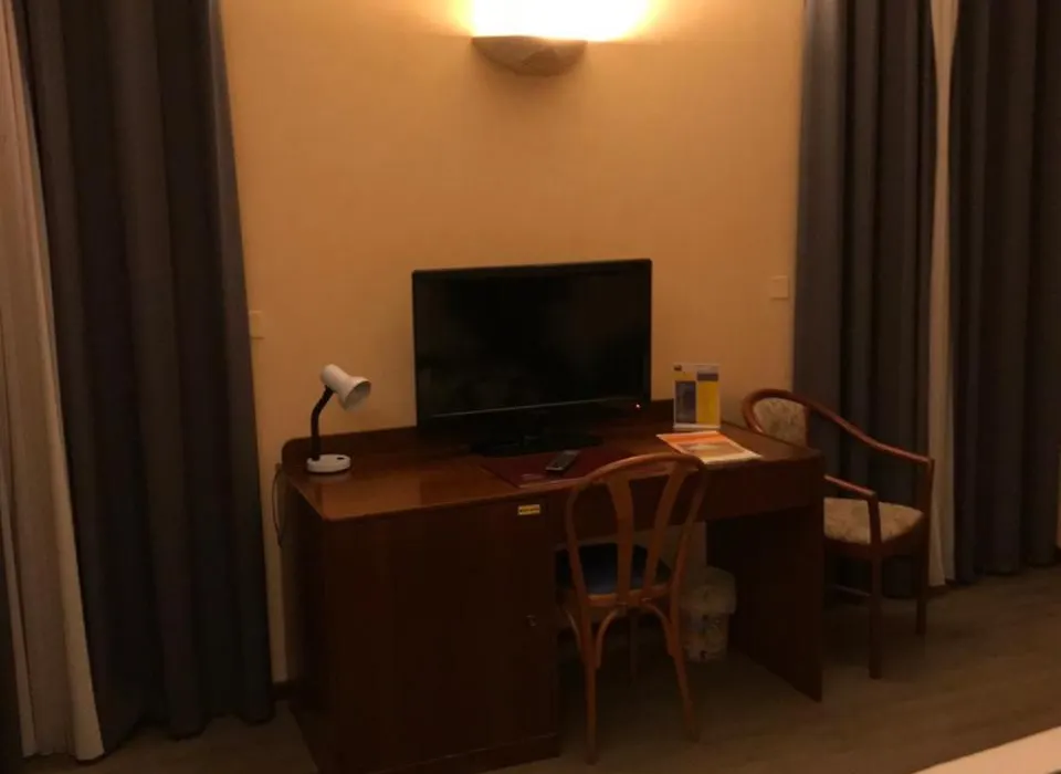 Hotel Vesuvio-1