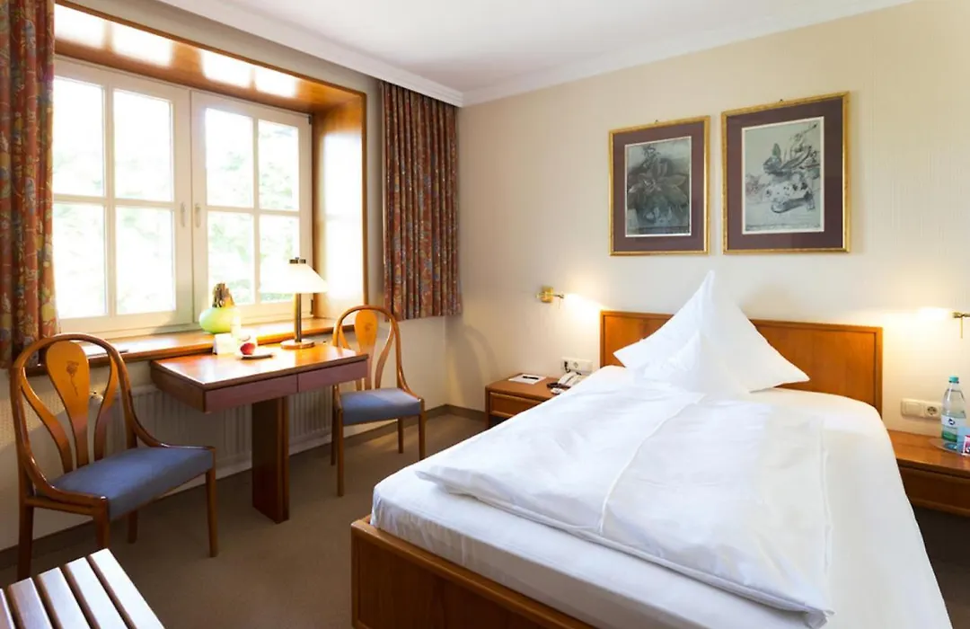 Tiemann'S Hotel-1