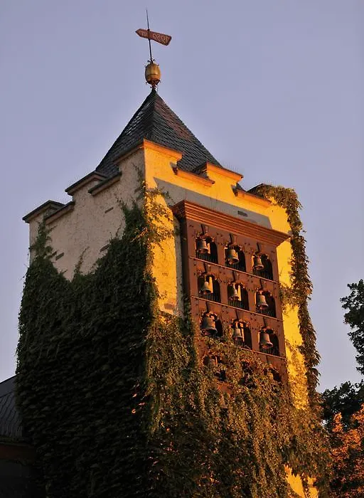 Breuer'S Ruedesheimer Schloss-1