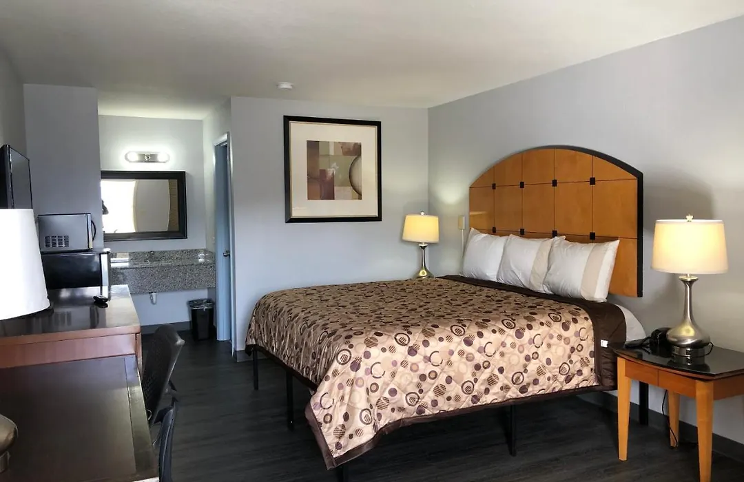 Magnolia Inn Laurens-1