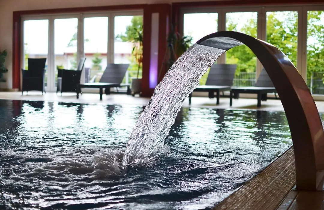 Froejel Resort & Spa-1