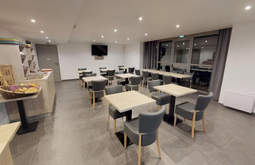 Hôtel du stade ex Kyriad Direct Lille Est Stade Pierre Mauroy-1