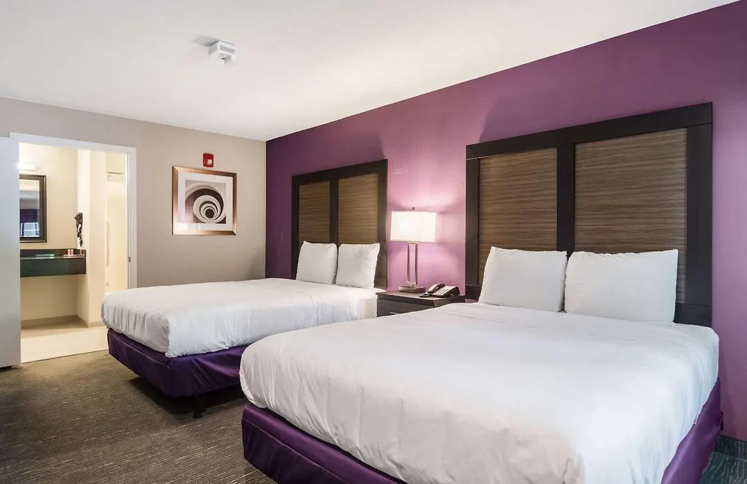 Econo Lodge Inn & Suites North Little Rock Near Riverfront-1