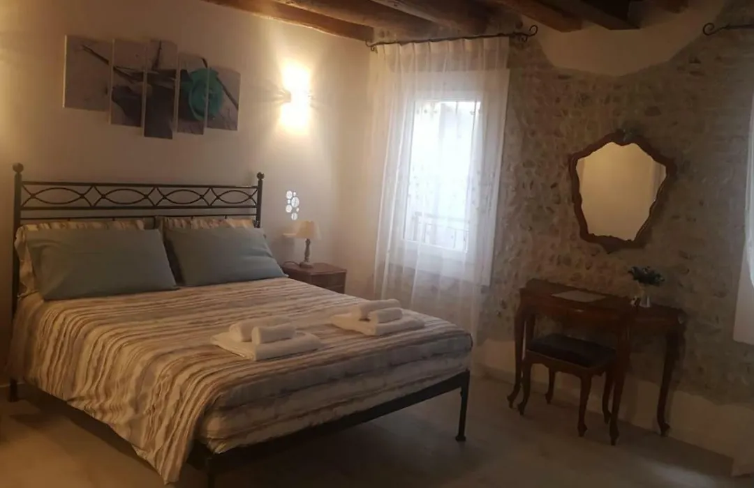 La Corte di Rosa-1