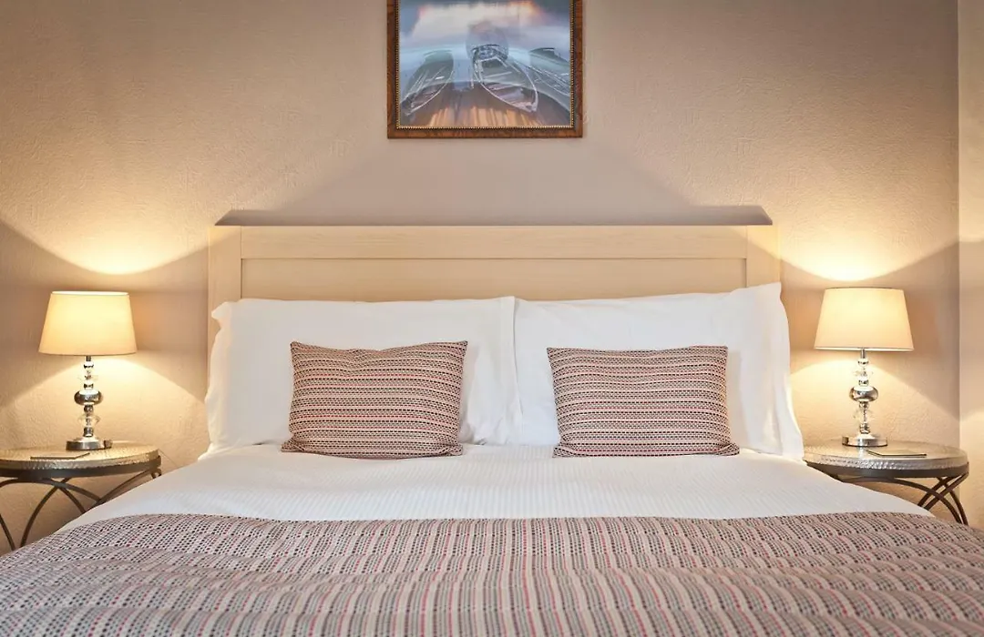 The Glen Guest House-1