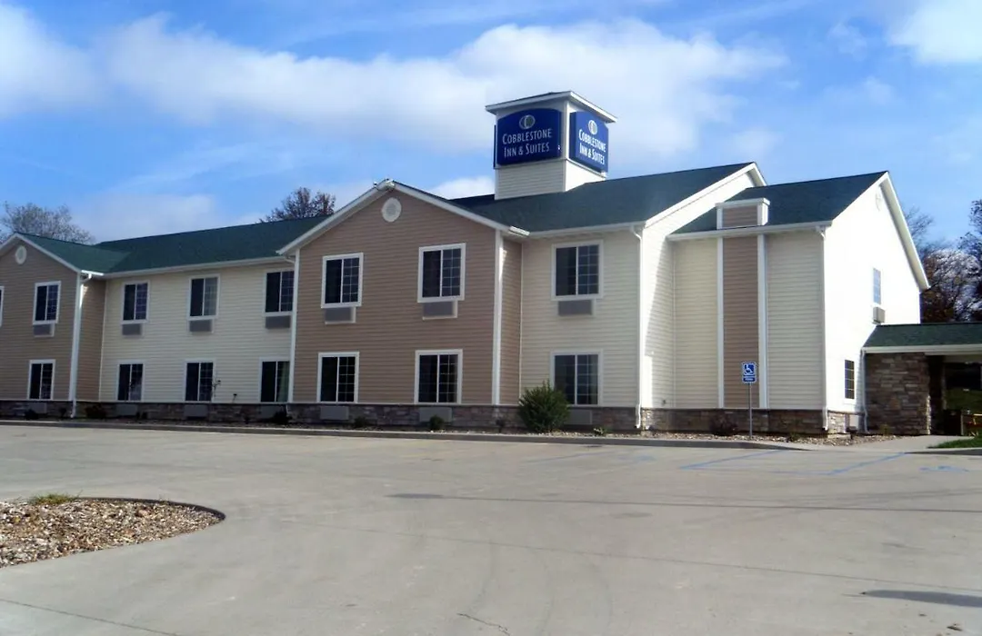 Cobblestone Inn & Suites - Bloomfield-1