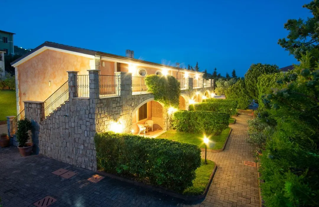 Residence Baia Infreschi-1
