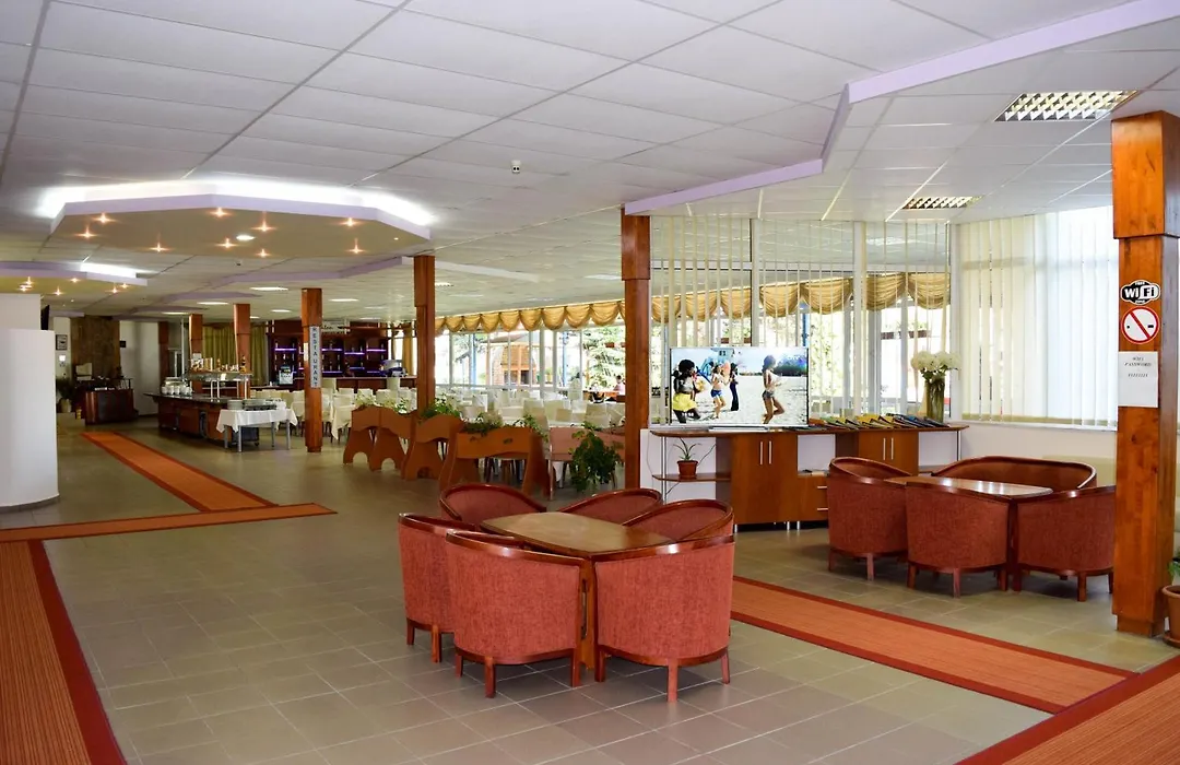 Balaton Hotel-1