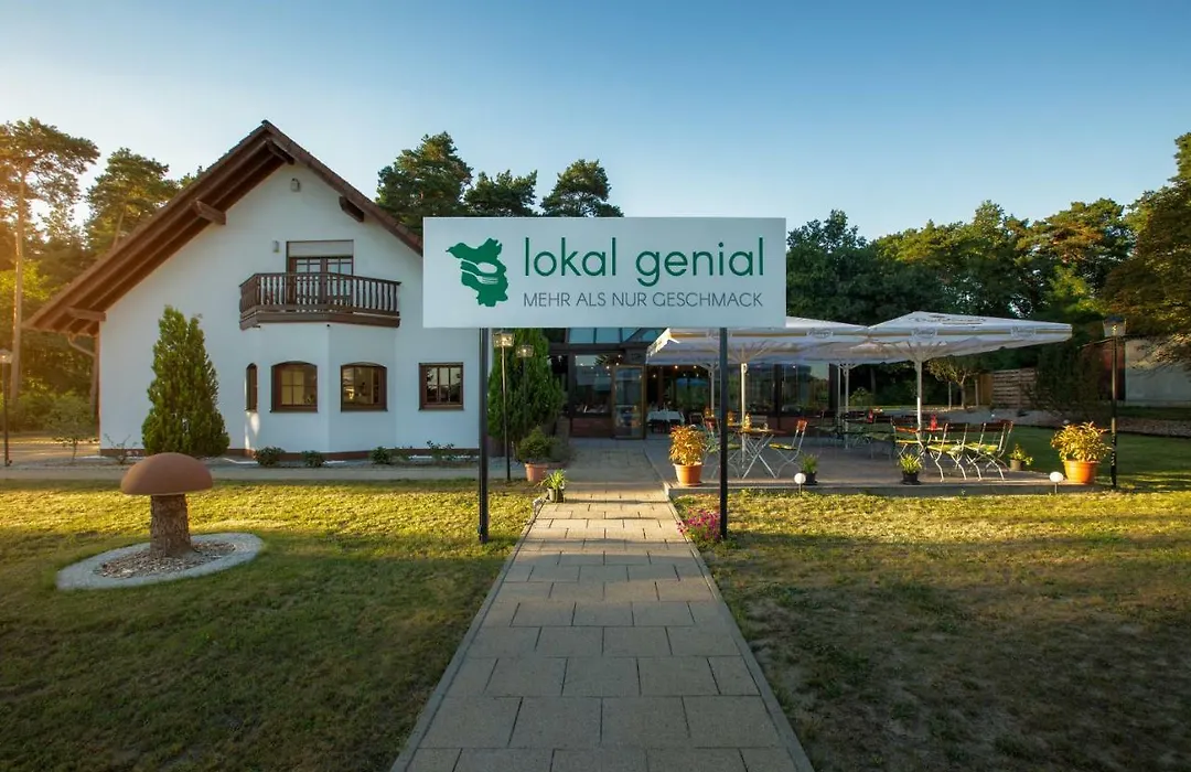 Lokal Genial Pension & Restaurant-1