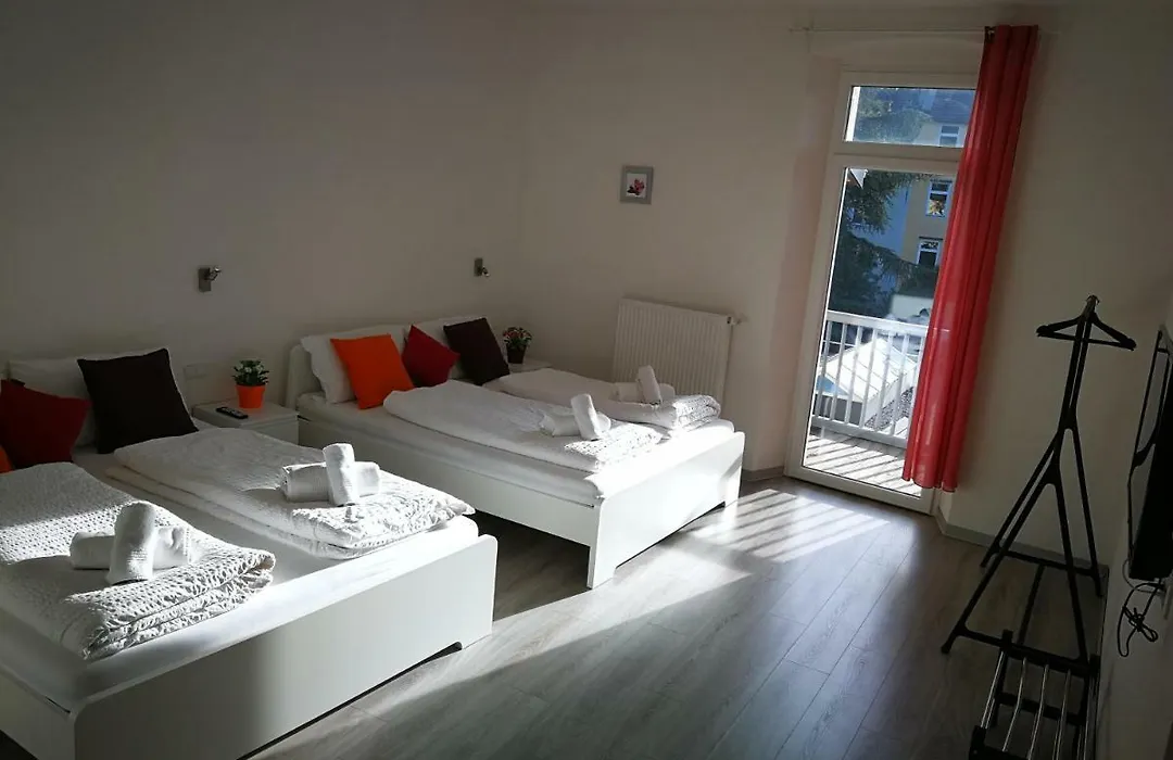 Iceman Room'S Central-1