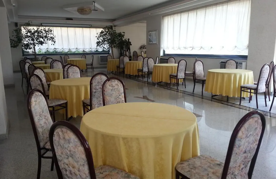 Hotel Capys-1