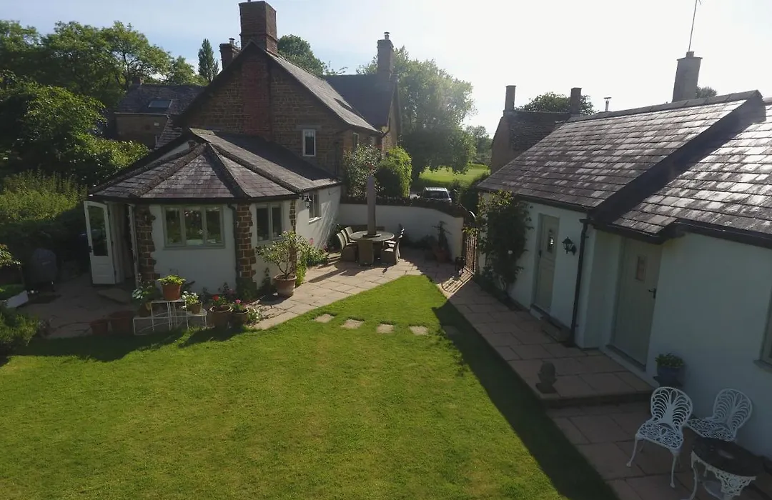 Wayside House B&B-1