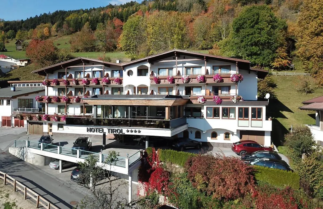 Hotel Garni Tirol-1