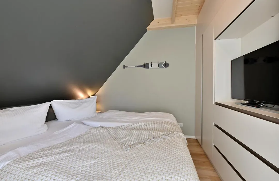 Hotel-&Ferienanlage Kapitäns-Häuser Breege-1