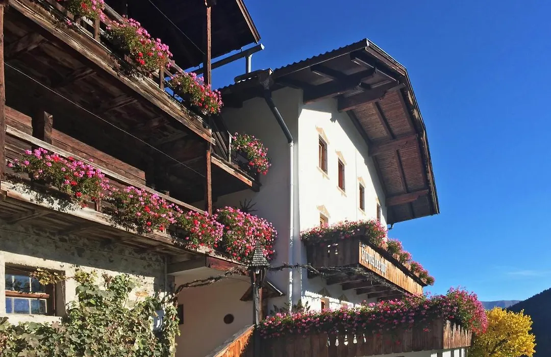 Hanslerhof-1