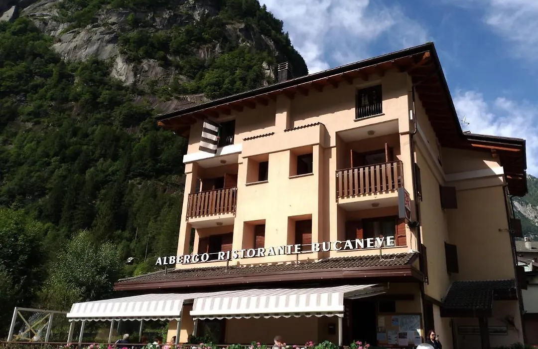 Hotel Ristorante Bucaneve-1