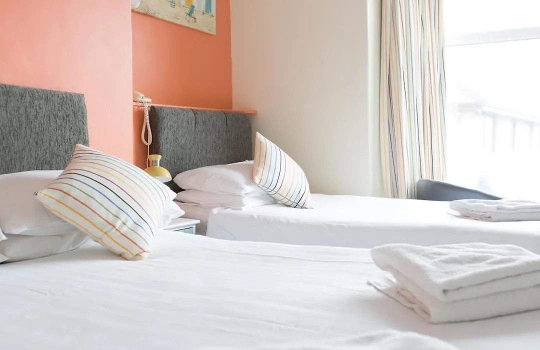 Min Y Mor Hotel-1