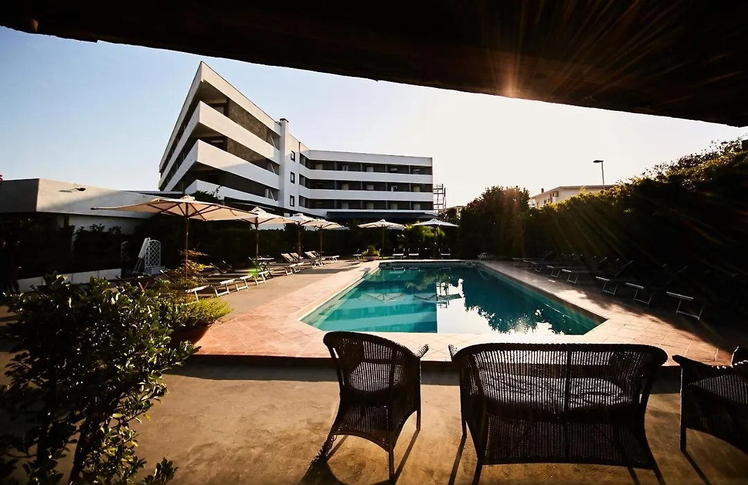 Hotel Enterprise-1