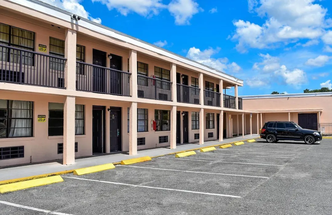 Apm Inn & Suites - Jacksonville-1