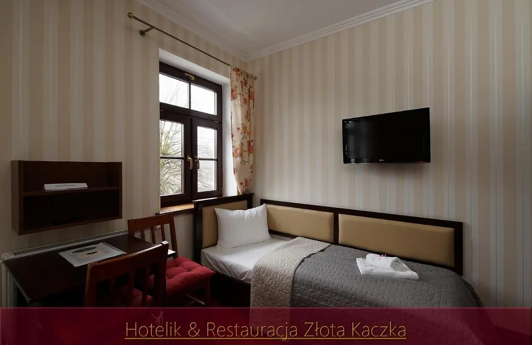 Hotelik & Restauracja Zlota Kaczka-1