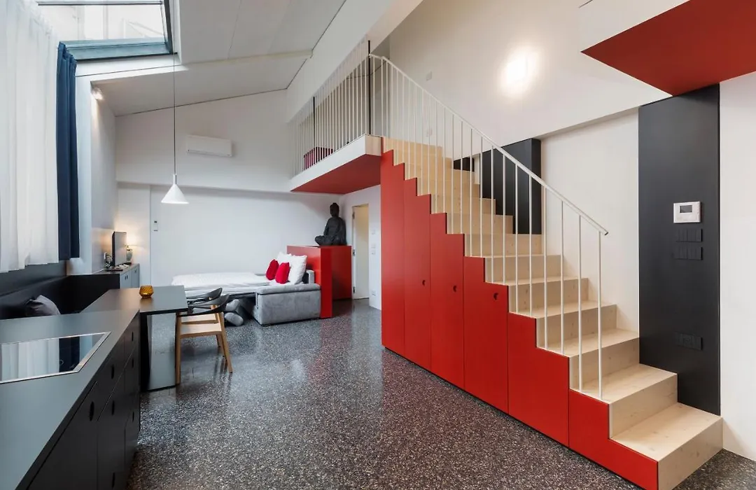 Pepper Suite-1