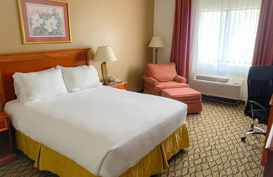 Baymont By Wyndham Chelsea-1