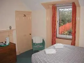 Dunroamin Hotel-3