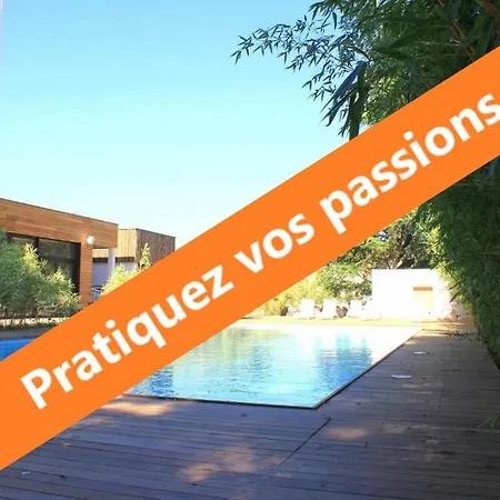 Hotel C Suites Chambres Spacieuses-2