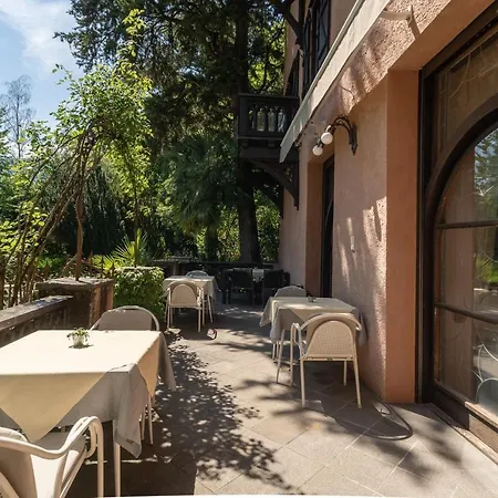 Schloss-Castel Pienzenau - Guestrooms&Apartments - B&B-Hotel&Restaurant-2