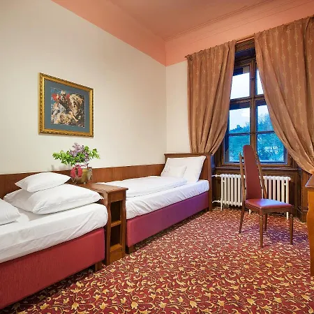 Ea Zamecky Hotel Hruba Skala-3