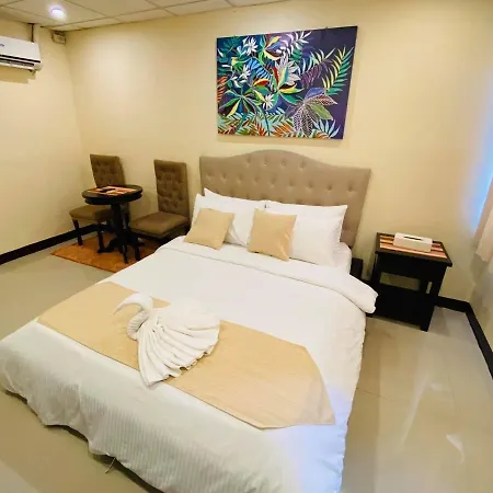 Amax Inn Makati-3